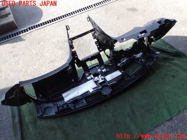 2UPJ-36457505]スカイライン ハイブリッド(HV37)ダッシュボード 中古_m0003.jpg