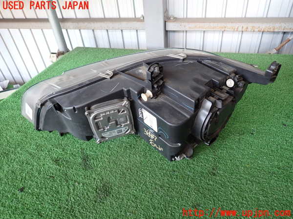 2UPJ-36471130]BMW X5(ZV30S)(E70)右ヘッドライト HID 中古_m0002.jpg