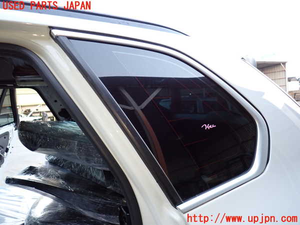 2UPJ-36471382]BMW X5(ZV30S)(E70)左クォーターガラス 中古(43R-000137 M35T2)_m0002.jpg