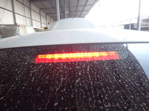 2UPJ-36481560]BMW 320i クーペ(WA20)(E92)リアガラス 中古(43R-001057 M231)_m0003.jpg