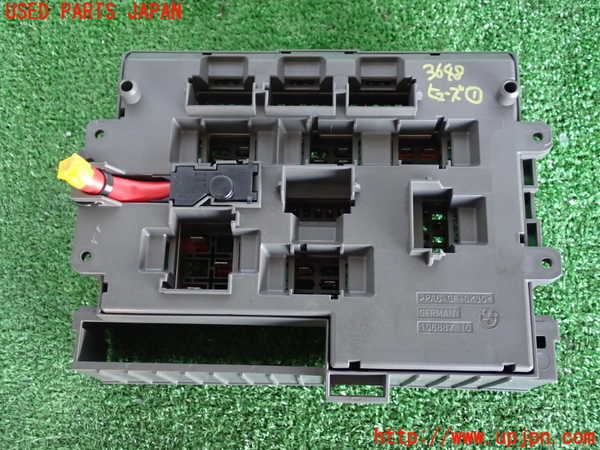 2UPJ-36486741]BMW 320i クーペ(WA20)(E92)ヒューズボックス1 中古_m0002.jpg