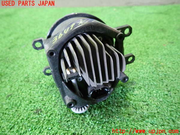 1UPJ-36491180]ヴェルファイア(AGH30W)右フォグ 中古_m0002.jpg