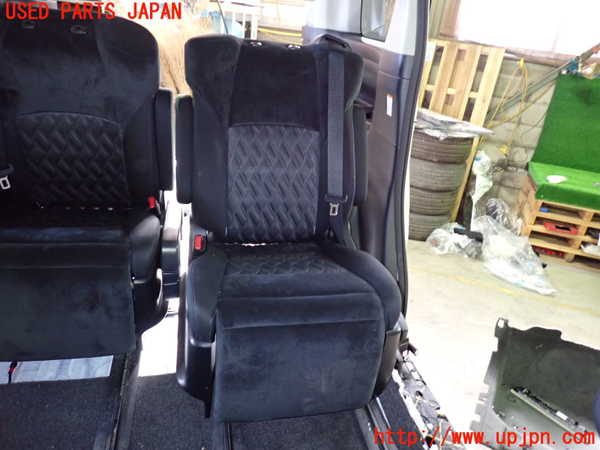 1UPJ-36497175]ヴェルファイア(AGH30W)左2列目シート 中古_m0001.jpg