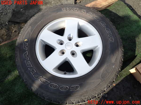 1UPJ-36519038]ジープ・ラングラー アンリミテッド(JK38L)タイヤ　ホイール　1本③ P245/75R17 中古_m0001.jpg