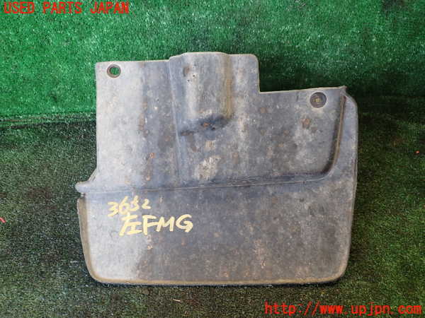 1UPJ-36521452]ランクル100系(UZJ100W)左フロントマッドガード(泥除け) 中古_m0001.jpg