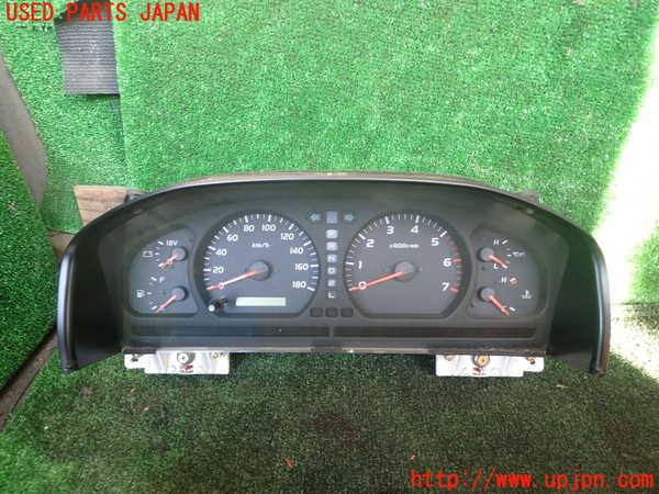 1UPJ-36526170]ランクル100系(UZJ100W)スピードメーター 中古_m0001.jpg