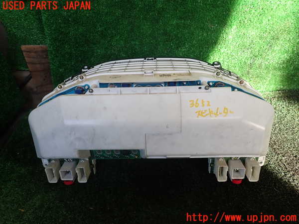 1UPJ-36526170]ランクル100系(UZJ100W)スピードメーター 中古_m0003.jpg