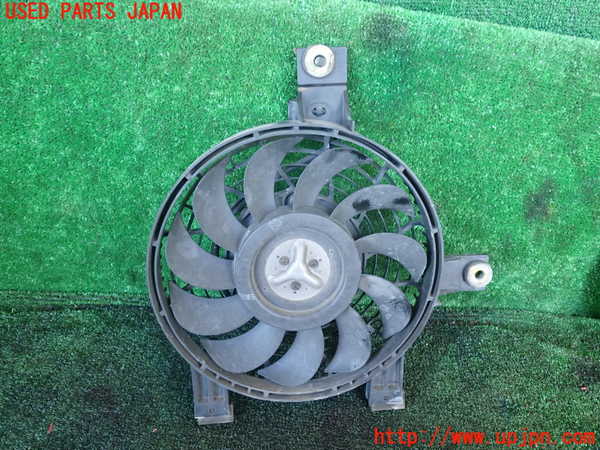 1UPJ-36526836]ランクル100系(UZJ100W)電動ファン1 中古_m0001.jpg