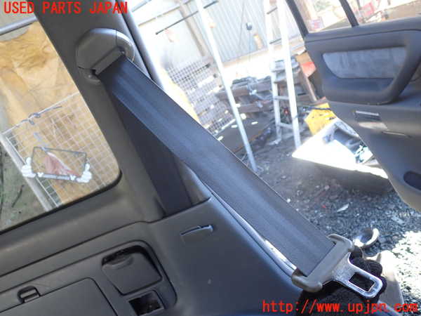 1UPJ-36527185]ランクル100系(UZJ100W)左2列目シートベルト 中古_m0001.jpg