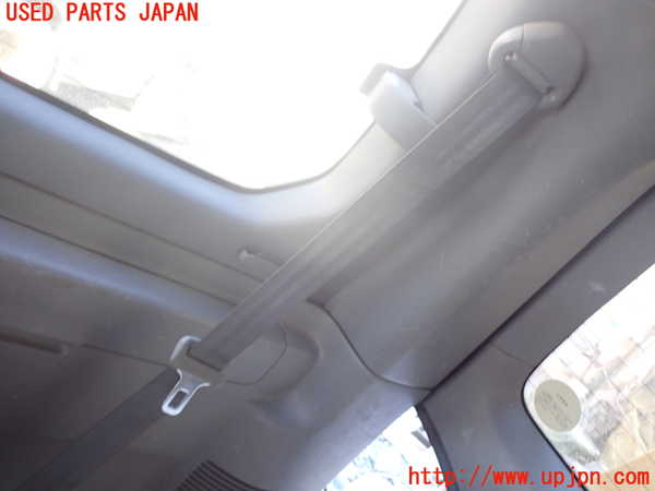 1UPJ-36527245]ランクル100系(UZJ100W)右3列目シートベルト 中古_m0001.jpg