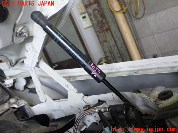 1UPJ-36531068]BMW 330e(8E20)ボンネットダンパー 中古_m0001.jpg