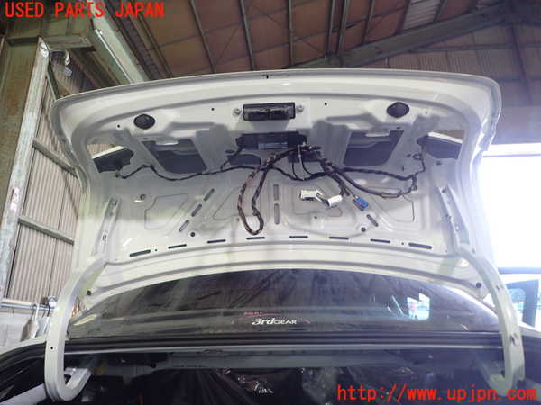 1UPJ-36531500]BMW 330e(8E20)トランク 中古_m0004.jpg
