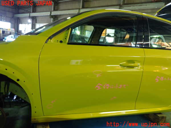 5UPJ-36541260]プジョー・208(P21HN05)左前ドア 中古(43R-007951 M19)_m0001.jpg