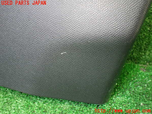 1UPJ-36547665]プジョー・208(P21HN05)右センターピラートリム 中古_m0002.jpg