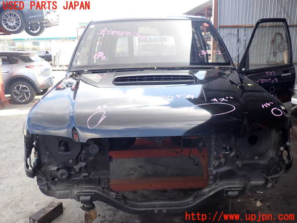 2UPJ-36551060]ビッグホーン(UBS73GW)ボンネットフード 中古_m0001.jpg