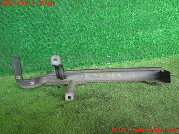 2UPJ-36551140]ビッグホーン(UBS73GW)右ヘッドライトリム 中古_m0003.jpg