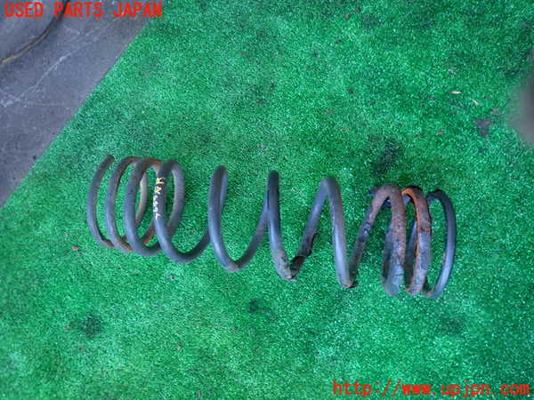 2UPJ-36555100]ビッグホーン(UBS73GW)右リアスプリング 中古_m0001.jpg