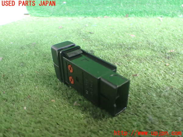 5UPJ-36556306]ビッグホーン(UBS73GW)スイッチ1 (リヤワイパー) 中古_m0002.jpg
