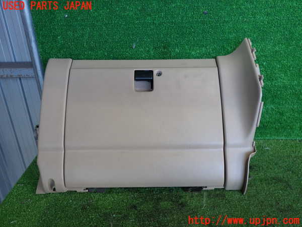 2UPJ-36557516]ビッグホーン(UBS73GW)グローブボックス1 中古_m0001.jpg