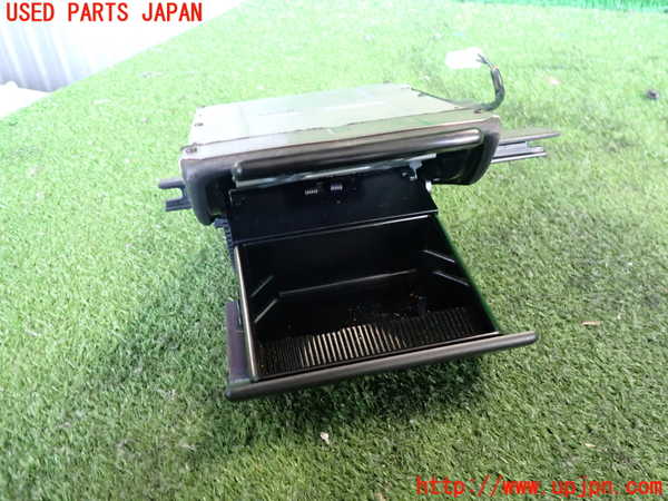 2UPJ-36557821]ビッグホーン(UBS73GW)灰皿1 中古_m0003.jpg