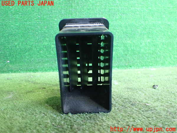 2UPJ-36557526]ビッグホーン(UBS73GW)エアコン吹き出し口1 (左) 中古_m0002.jpg