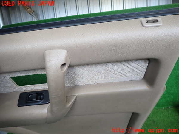 2UPJ-36551324]ビッグホーン(UBS73GW)左後ドア内張り 中古_m0002.jpg