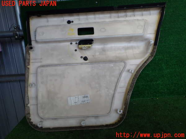 2UPJ-36551324]ビッグホーン(UBS73GW)左後ドア内張り 中古_m0004.jpg