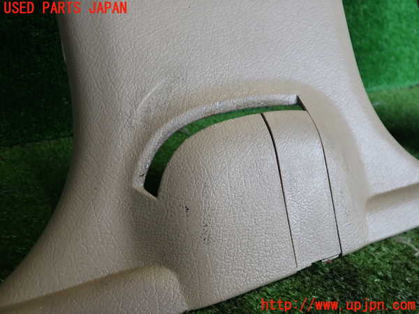 2UPJ-36557665]ビッグホーン(UBS73GW)右センターピラートリム 中古_m0002.jpg