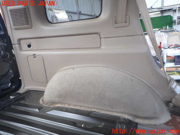 2UPJ-36557680]ビッグホーン(UBS73GW)左リアピラートリム 中古_m0003.jpg