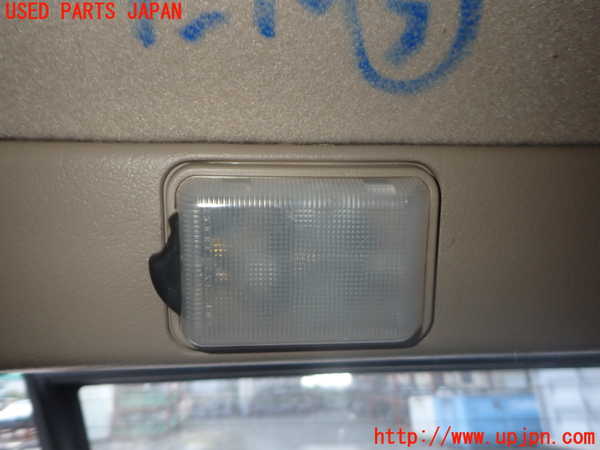 2UPJ-36556413]ビッグホーン(UBS73GW)ルームランプ3 (真中 ラゲッジ) 中古_m0001.jpg