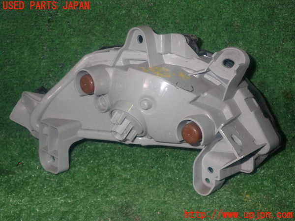 5UPJ-36561152]アバルト・124スパイダー(NF2EK)左コーナーランプ 中古_m0002.jpg