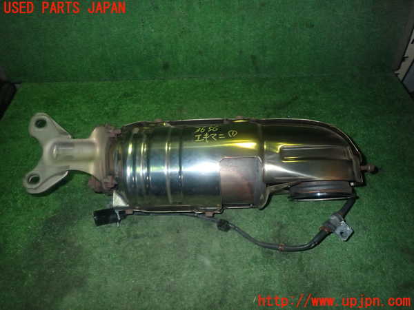 1UPJ-36562041]アバルト・124スパイダー(NF2EK)エキマニ1 触媒 マニバーター 中古_m0001.jpg