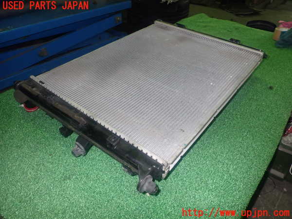 1UPJ-36562321]アバルト・124スパイダー(NF2EK)ラジエーター1 中古_m0002.jpg