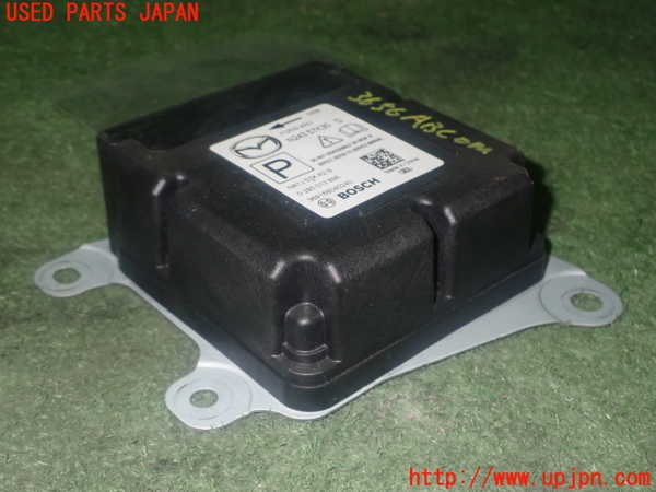 1UPJ-36566145]アバルト・124スパイダー(NF2EK)エアバッグコンピューター 中古_m0002.jpg