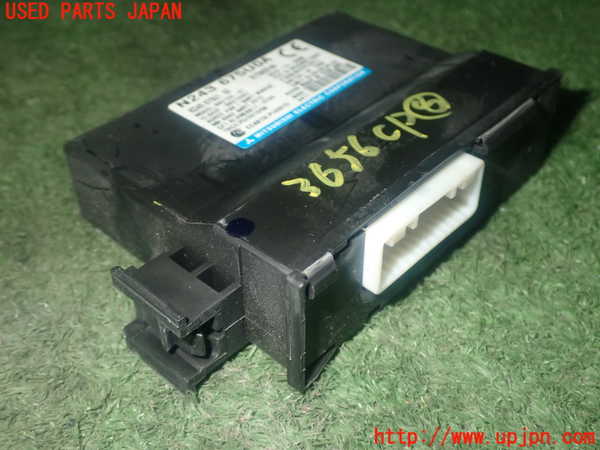 1UPJ-36566153]アバルト・124スパイダー(NF2EK)コンピューター8 中古_m0002.jpg