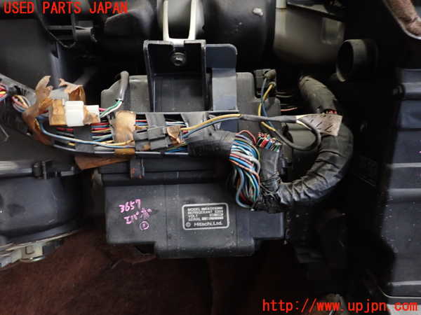 5UPJ-36576081]アルシオーネ(AX7)エバポレーター1 中古_m0001.jpg