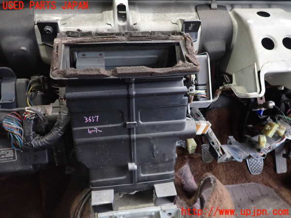 2UPJ-36576100]アルシオーネ(AX7)ヒーターコア 中古_m0001.jpg