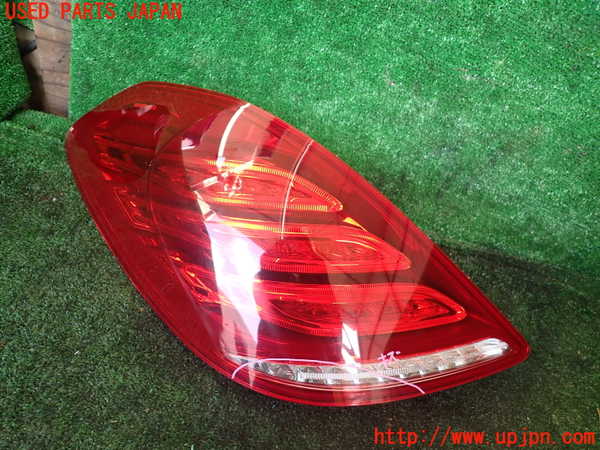 1UPJ-36581536]ベンツ S400 h(ハイブリッド)(222057)左テールランプ 中古_m0001.jpg