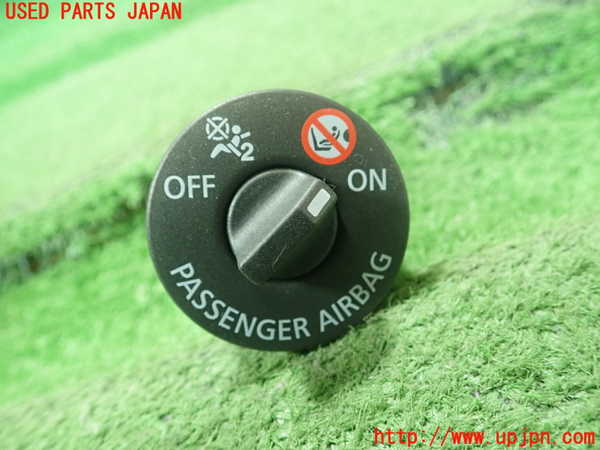 1UPJ-36596309]ルノー・ルーテシア(クリオ)(BJAH5H)スイッチ4(助手席側エアバッグ切替) 中古_m0001.jpg