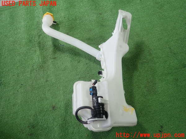 1UPJ-36596791]ルノー・ルーテシア(クリオ)(BJAH5H)ウォッシャータンク1 中古_m0002.jpg