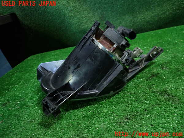 1UPJ-36601180]ジャガー・XKシリーズ(J413A)右フォグ 中古_m0003.jpg