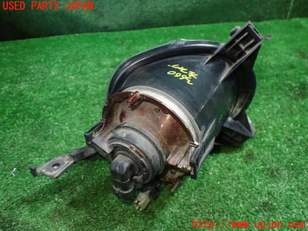 1UPJ-36601182]ジャガー・XKシリーズ(J413A)左フォグ 中古_m0002.jpg