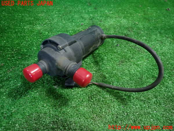 1UPJ-36602110]ジャガー・XKシリーズ(J413A)ウォーターポンプ 中古_m0001.jpg