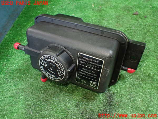 1UPJ-36602410]ジャガー・XKシリーズ(J413A)ラジエータータンク 中古_m0001.jpg