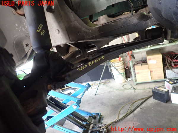 1UPJ-36605176]ジャガー・XKシリーズ(J413A)右フロントロアアーム1 中古_m0001.jpg