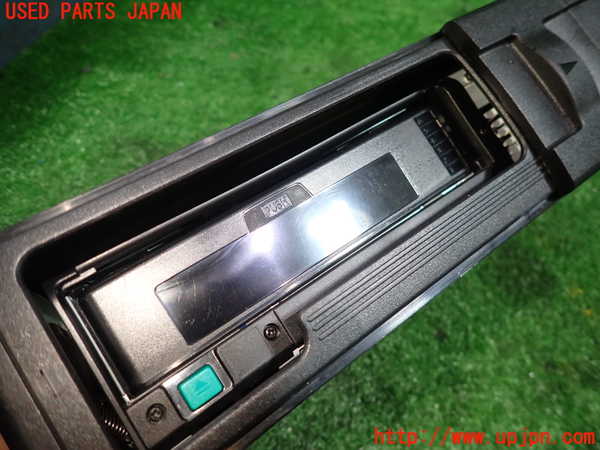 1UPJ-36606505]ジャガー・XKシリーズ(J413A)CDチェンジャー 中古_m0005.jpg