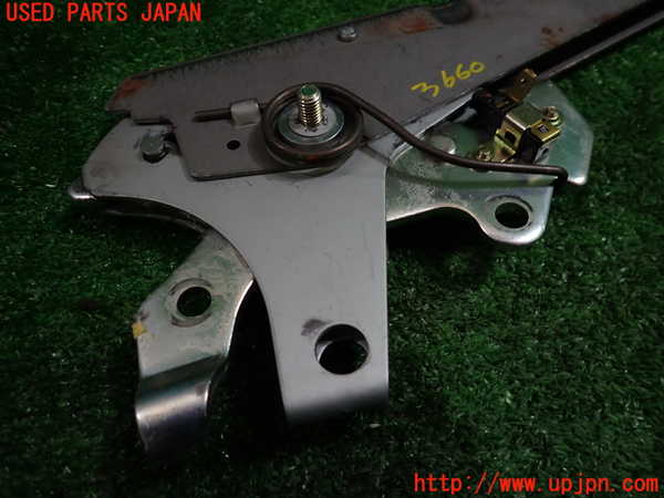 1UPJ-36607550]ジャガー・XKシリーズ(J413A)サイドブレーキレバー 中古_m0003.jpg