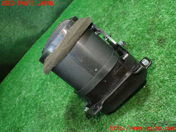 1UPJ-36607526]ジャガー・XKシリーズ(J413A)エアコン吹き出し口1 (右) 中古_m0003.jpg