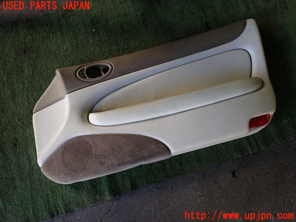 1UPJ-36601234]ジャガー・XKシリーズ(J413A)右ドア内張り 中古_m0001.jpg