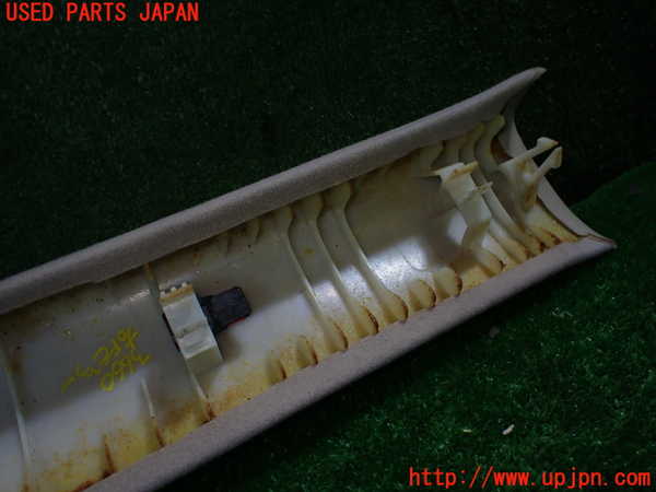 1UPJ-36607655]ジャガー・XKシリーズ(J413A)右フロントピラートリム 中古_m0004.jpg